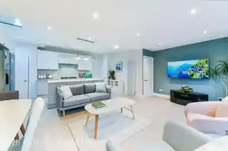 27 Stanley Road, photo 2