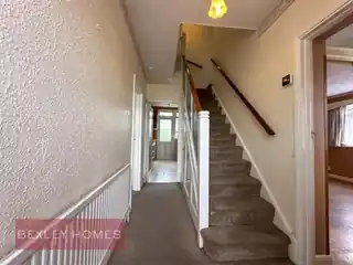 27 Stapleton Road, photo 3