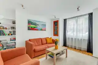 27 Toyne Way, photo 2