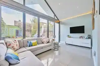 27 Tudor Road, photo 2