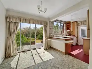 27 Valentine Avenue, photo 4