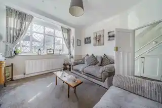 27 Woodyates Road, photo 4