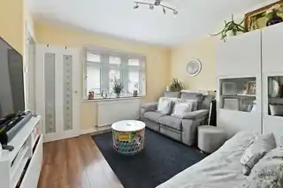 270 Rugby Road, photo 3