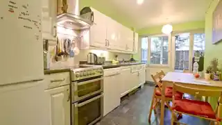 273 Weedington Road, photo 2