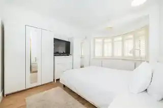 276 Wricklemarsh Road, photo 4