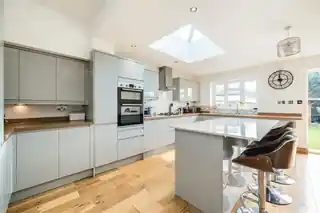 276 Wricklemarsh Road, photo 3