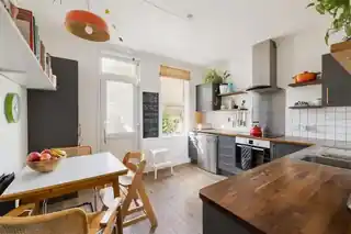 278 Markhouse Road, photo 3