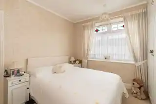 279 Henley Road, photo 4