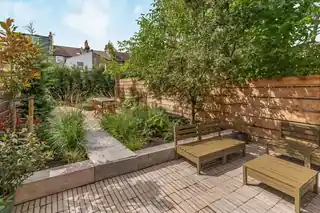 27A Arabin Road, photo 3