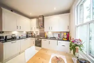 27A Dancer Road, photo 3