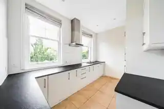 27B Adelaide Road, photo 4