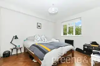 27B Harvist Road, photo 3
