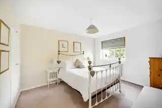28 Ann Lane, photo 4