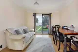 28 Avondale Road, photo 4