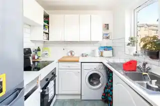 28 Baildon Street, photo 3