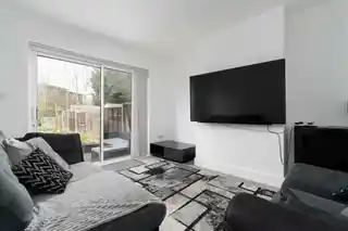 28 Blossom Way, photo 4