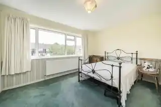 28 Brinsworth Close, photo 4