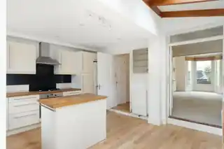 28 Chiswick Road, photo 4