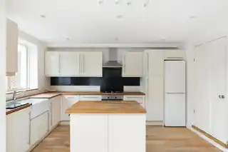 28 Chiswick Road, photo 3