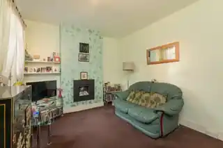 28 Cromwell Road, photo 2