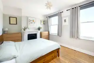 28 Daubeney Road, photo 4