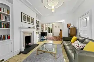28 Defoe Avenue, photo 3