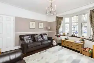 28 Donington Avenue, photo 3