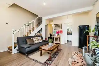 28 Egham Road, photo 4