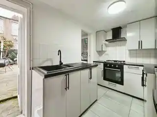 28 Florence Road, photo 2