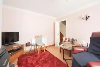 28 Frinton Road, photo 2
