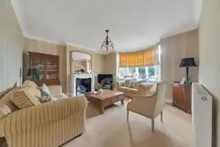 28 Hartsmead Road, photo 2