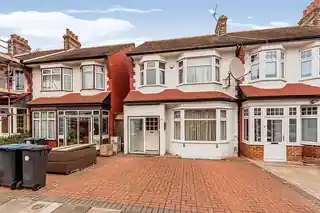 28 Hazelwood Lane, photo 2