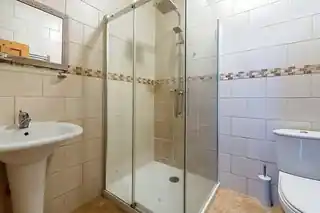 28 Hazelwood Lane, photo 4