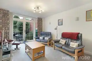 28 Horn Lane, photo 3