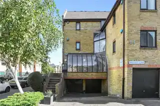 28 Kennet Street, photo 3