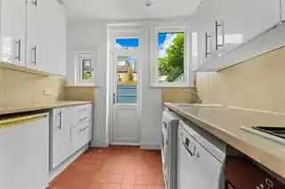 28 Lewin Road, photo 2