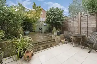 28 Lillian Road, photo 3