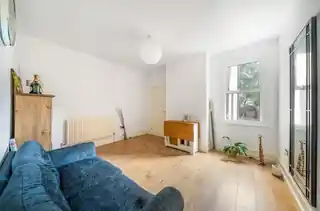 28 Little Roke Avenue, photo 3
