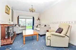 28 Long Lane, photo 3