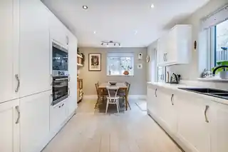 28 Marney Road, photo 3