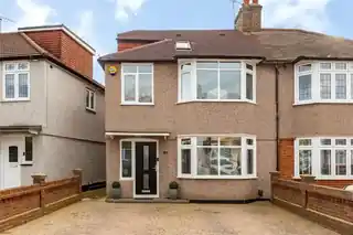 28 Oaks Avenue, photo 3