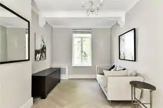 28 Ovington Street, photo 2