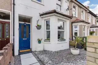 28 Summerfield Street, photo 2