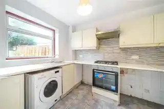 28 Willow Wood Crescent, photo 3
