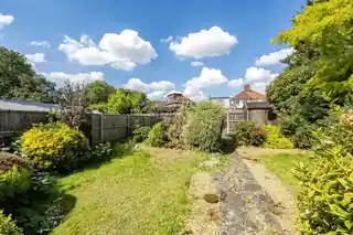 28 Woodlawn Crescent, photo 4