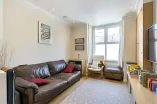 28 Woodside Avenue, photo 2