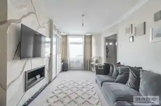 280 Parkside Avenue, photo 2