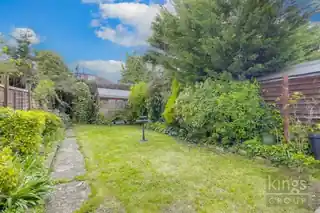 284 Croyland Road, photo 4