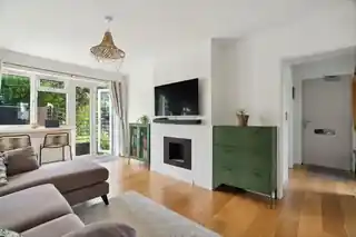 284 Kings Road, photo 2