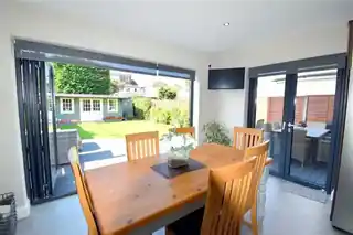 287 South Lane, photo 3